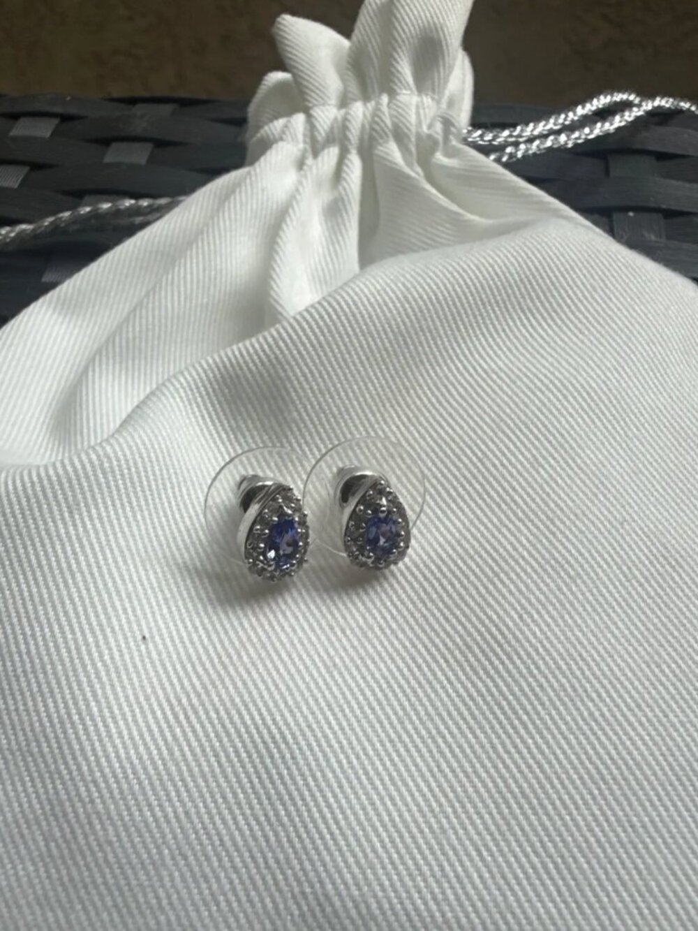 Violet-blue tanzanite stud earrings